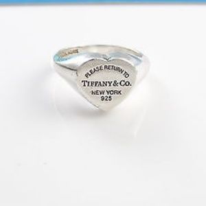 Return to Tiffany's heart band size 5.5